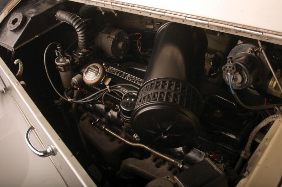  Rolls-Royce Silver Dawn Sports Saloon 1954 года  (фото 5 из 6)